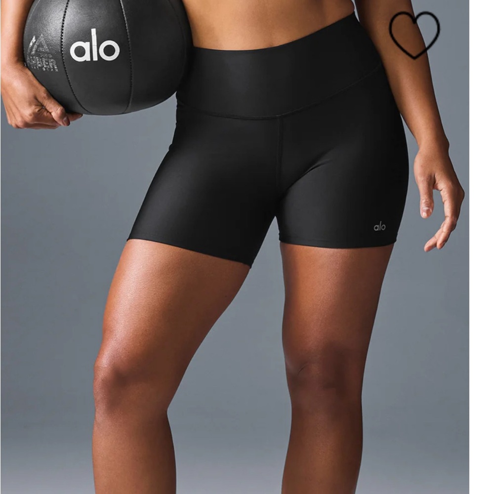 Alo Energy Lift Shorts- SZ S NWT